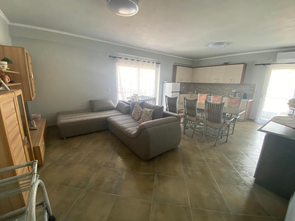 Saranda Relax Apartments Ngoại thất bức ảnh